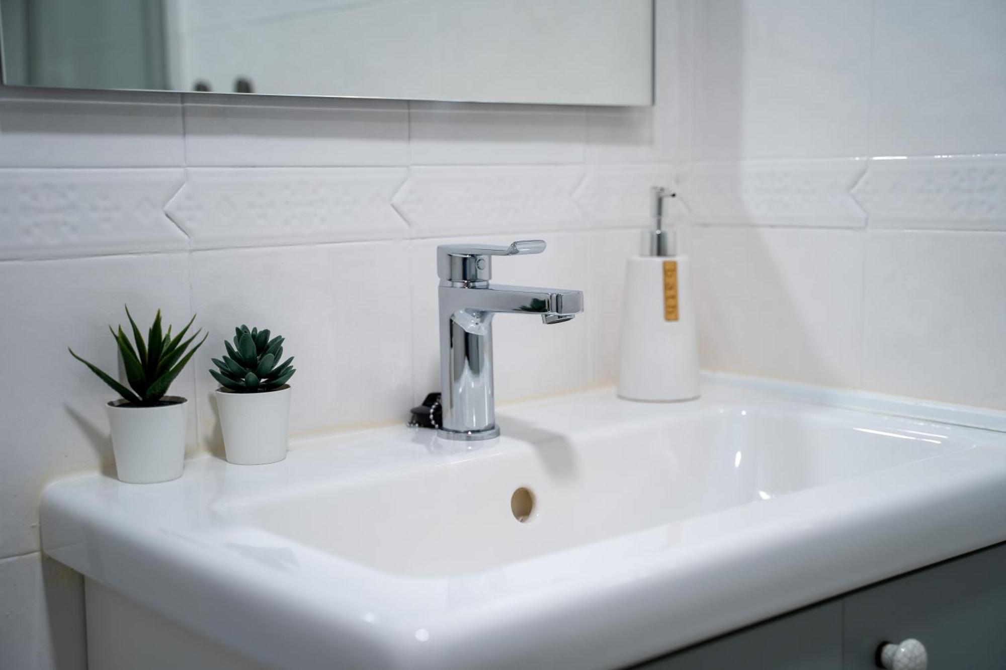 Apartamento En El Corazon De Granada - Cochera Экстерьер фото
